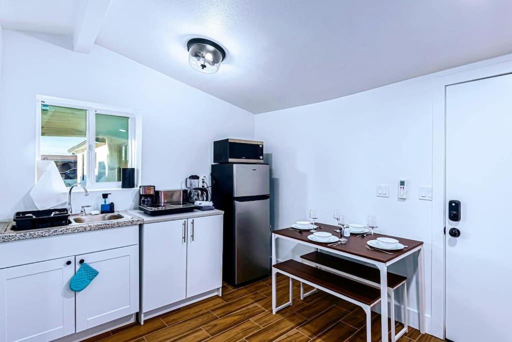 Phoenix Retreat - Studio With King Bed - 10 Min From Airp - Unit C Eksteriør bilde